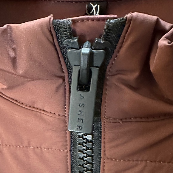 NWT Women’s XL Asher Golf Tech Vest. - Picture 4 of 16